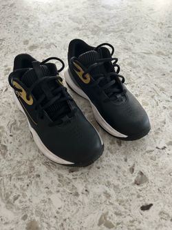 Kids size 3 basketball shoes