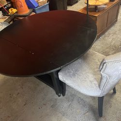 dining room table with 4 chairs