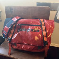 Patagonia Sling Bag