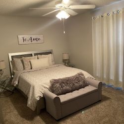Queen Size Bedroom Set 