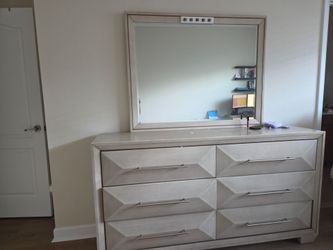 Beautiful beige dresser