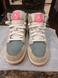 Air Jordan 1 MID size 5 1/2