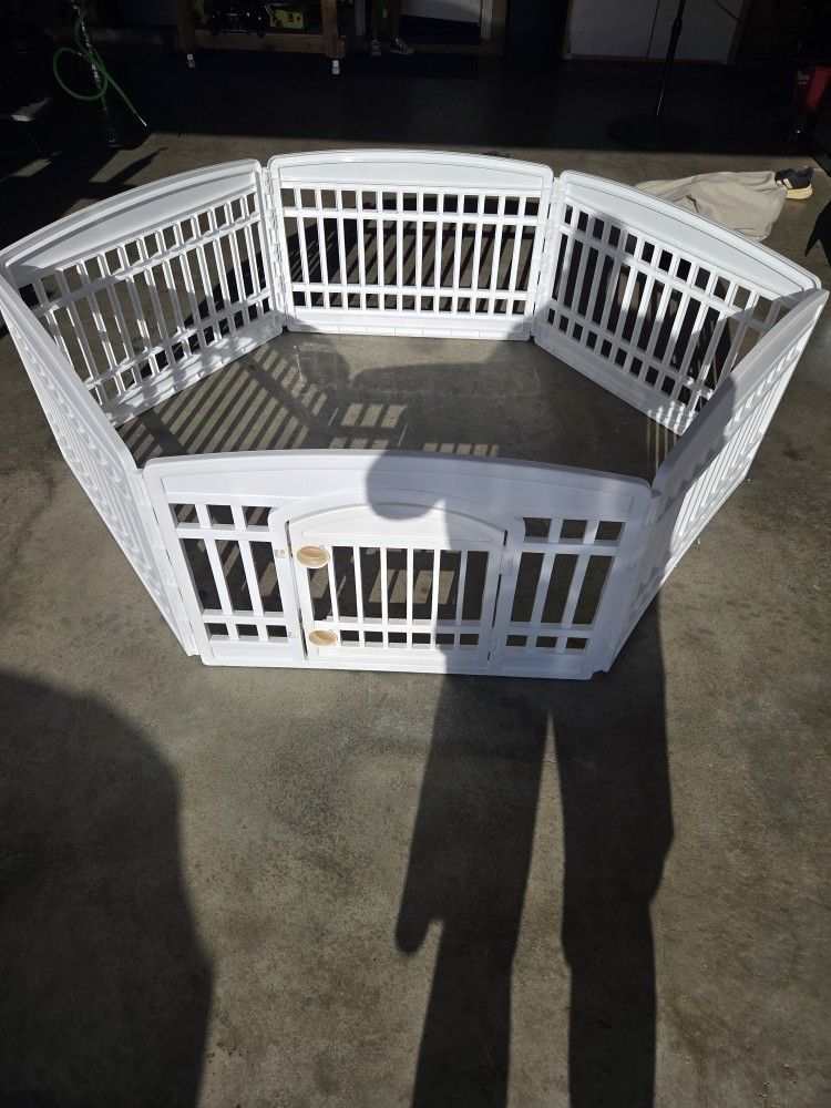 Indoor/outdoor Dog Kennel