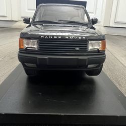 Autoart 1/18 Scale Diecast  Range Rover 4.6 HSE auto art hard to find 