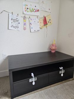 Console With Storage And Baby Locks