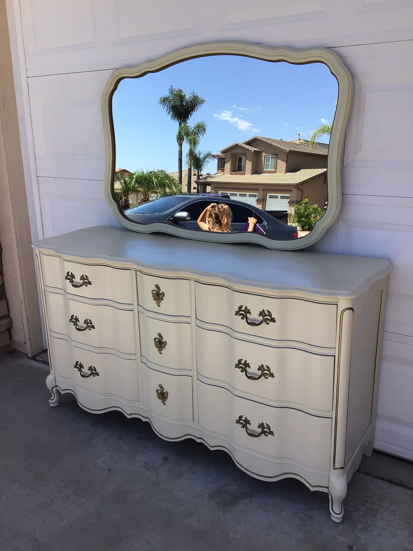 Bassett Dresser And Mirror