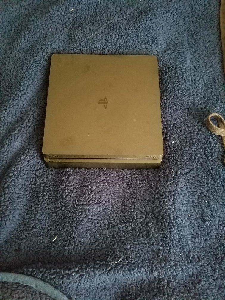 Ps4 slim 1tb for sale