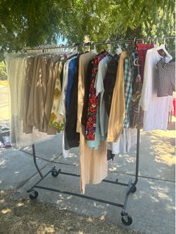 2 clothes Yardsale everything 604 Teakwood Dr, Bakersfield, CA 93308