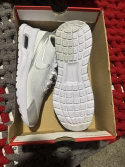 Women’s Nike Size 7