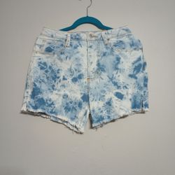 Ladies Shorts - Fashion Nova - Size 7/28 Acid Wash Frayed Hem 