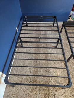 Metal bedframe