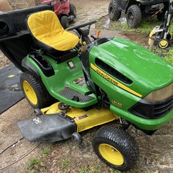 John Deere LA130 48” Riding Lawn Mower/Lawn Tractor 21hp w/bagger 