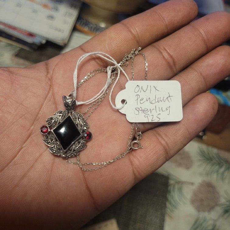 Pendant And Chain Silver 925