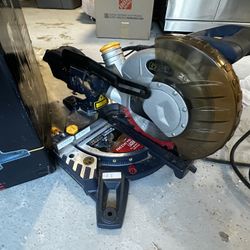 Compound Miter Saw w/ REDEYE Laser
