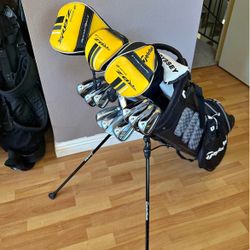 TAYLORMADE COMPLETE GOLF CLUB