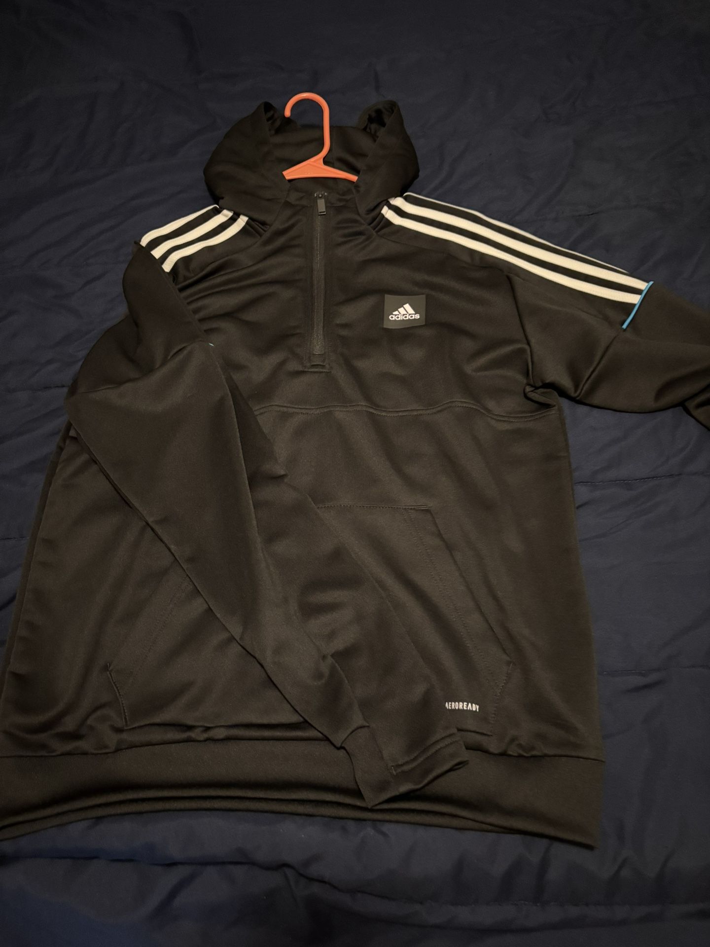 Adidas Sweater Size Médium