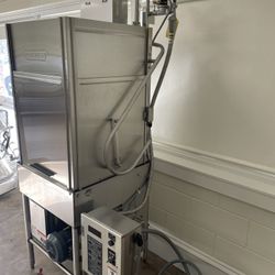 Commercial dishwasher