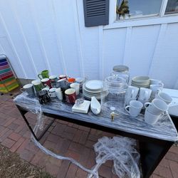 Mugs/Plates/Misc GREAT DEAL