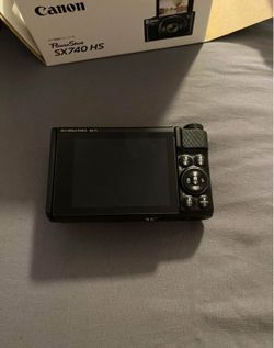 Canon PowerShot SX740HS