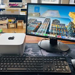 MAC STUDIO 2022 M1 MAX CHIP 64GB RAM 1TB SSD IN BOX Like New!!