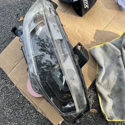 2016-2021 Honda Civic OEM Headlight Passenger Side