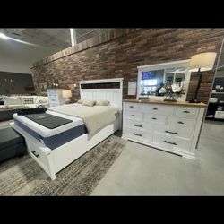 King Bedroom Set W/ Mattress