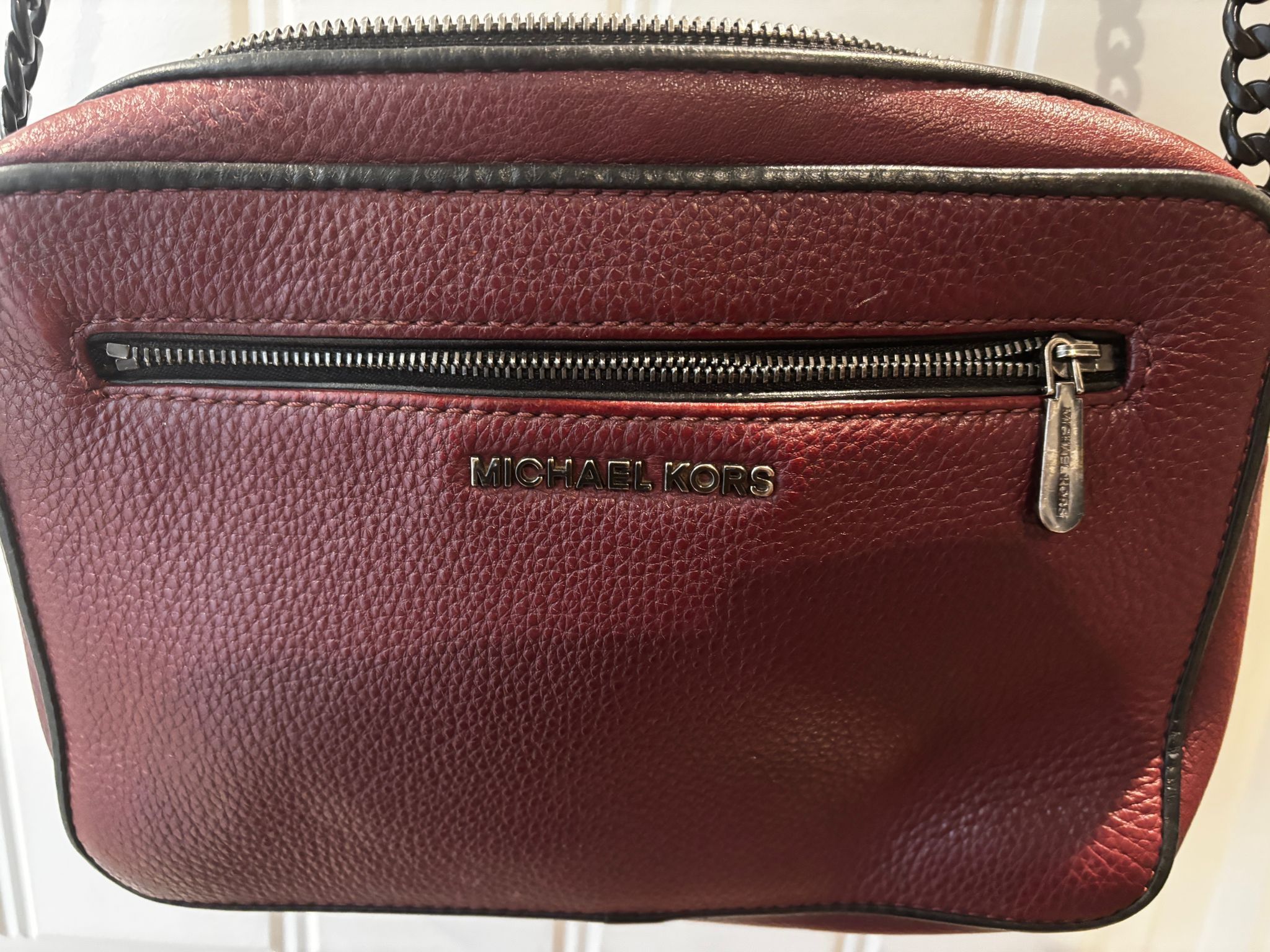 Authentic Michael Kors Burgundy & Black Leather Handbag – Elegant & Timeless