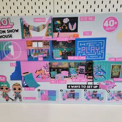 Brand New! LOL Fashion Show Dollhouse (Discontinued)
