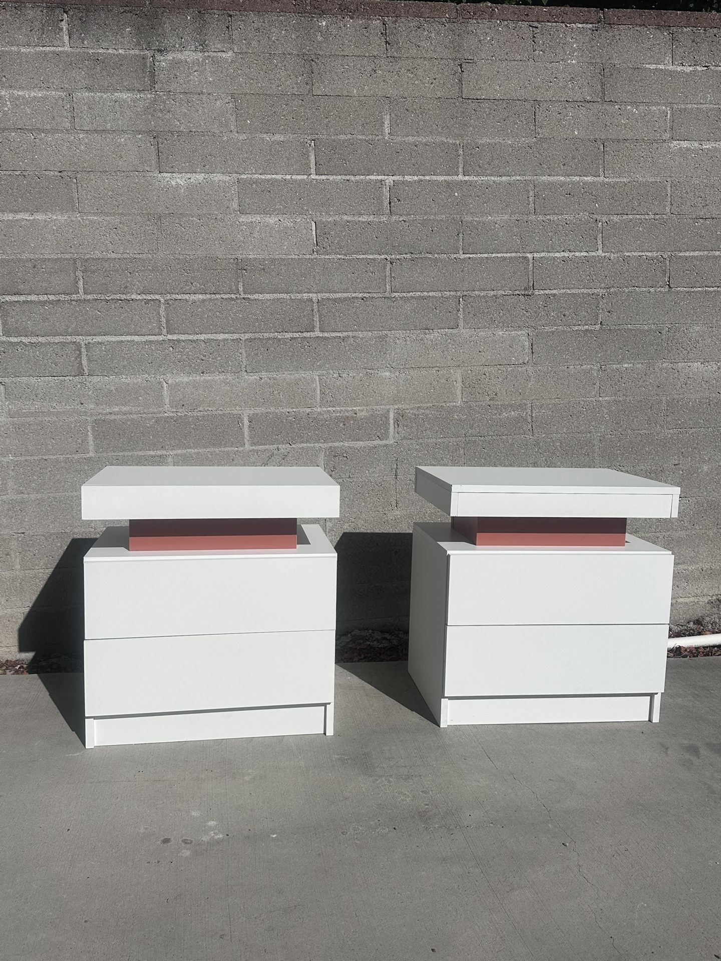 Modern White Nightstands (Set of 2)