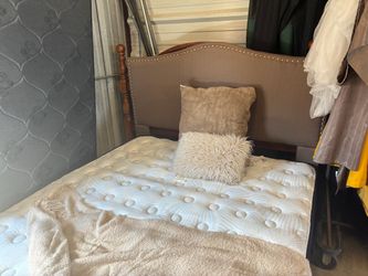 Complete bed, Queen Complete bed, Queen