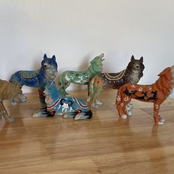Call Of The Wolf Tribal Art Figurines 
