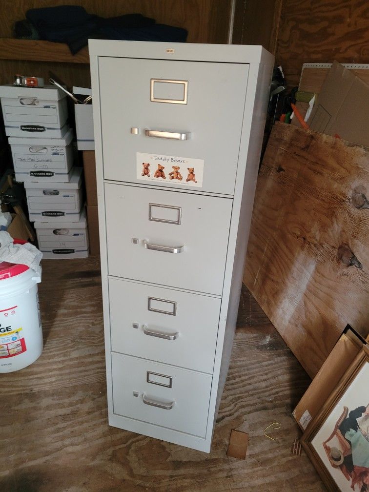 4 Drawer File Cabinet, Hanging Folder Style 