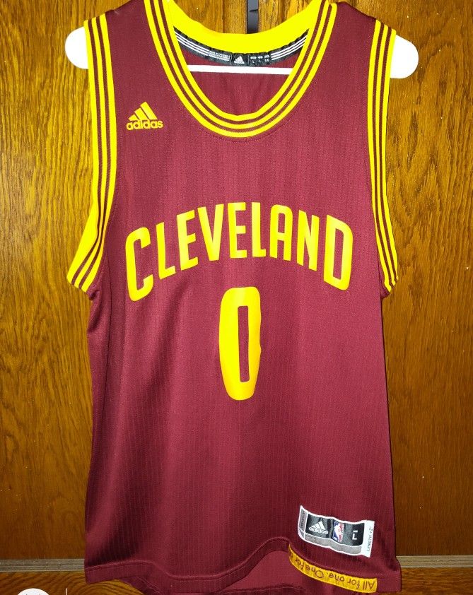K. Love Jersey ( L Adidas)
