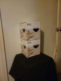 Libbey 18 Oz Wine Glass. Set 8