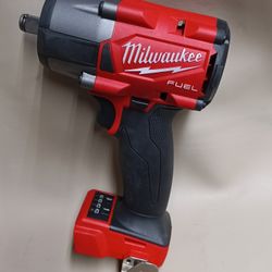 M18 Fuel 1/2 Mid-Torque Impact Wrench/ NEW
