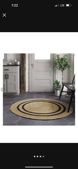 Great rug Brand New $45