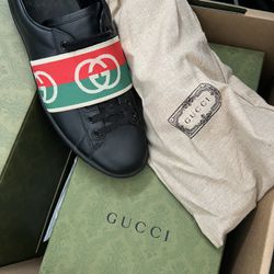 Gucci shoes want 480 for em 