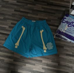 EE shorts