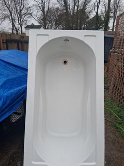 Drop in fiberglass tub