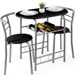 Small Table 2 Chairs