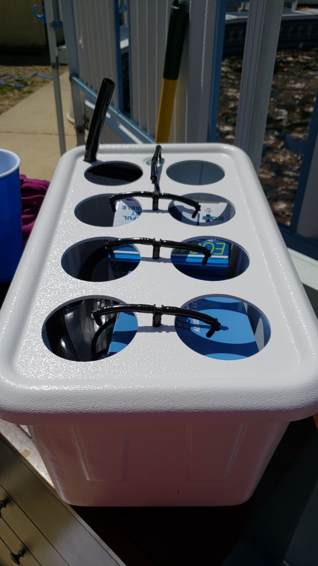 SuperPonics 8 Hydroponic Grow System