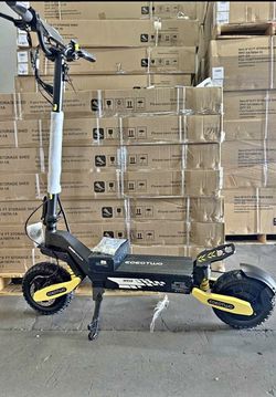 EOEOTWO Foldable Scooter Brand New 40mph