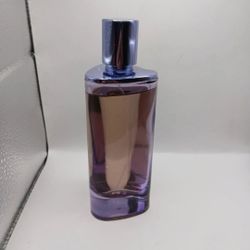 LOVE

NOTES by ariana Pink Woods 4.2

Edp