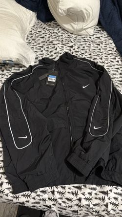 nike retro windbreaker