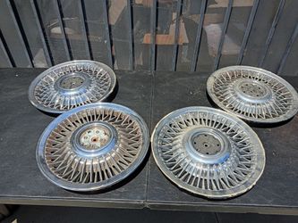 Wire spoke wheel covers