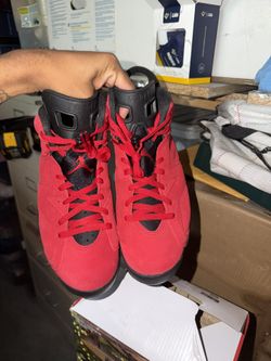 Jordan 6 Toro bravo