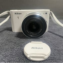 Nikon 1 J1 10.1MP Digital Camera White