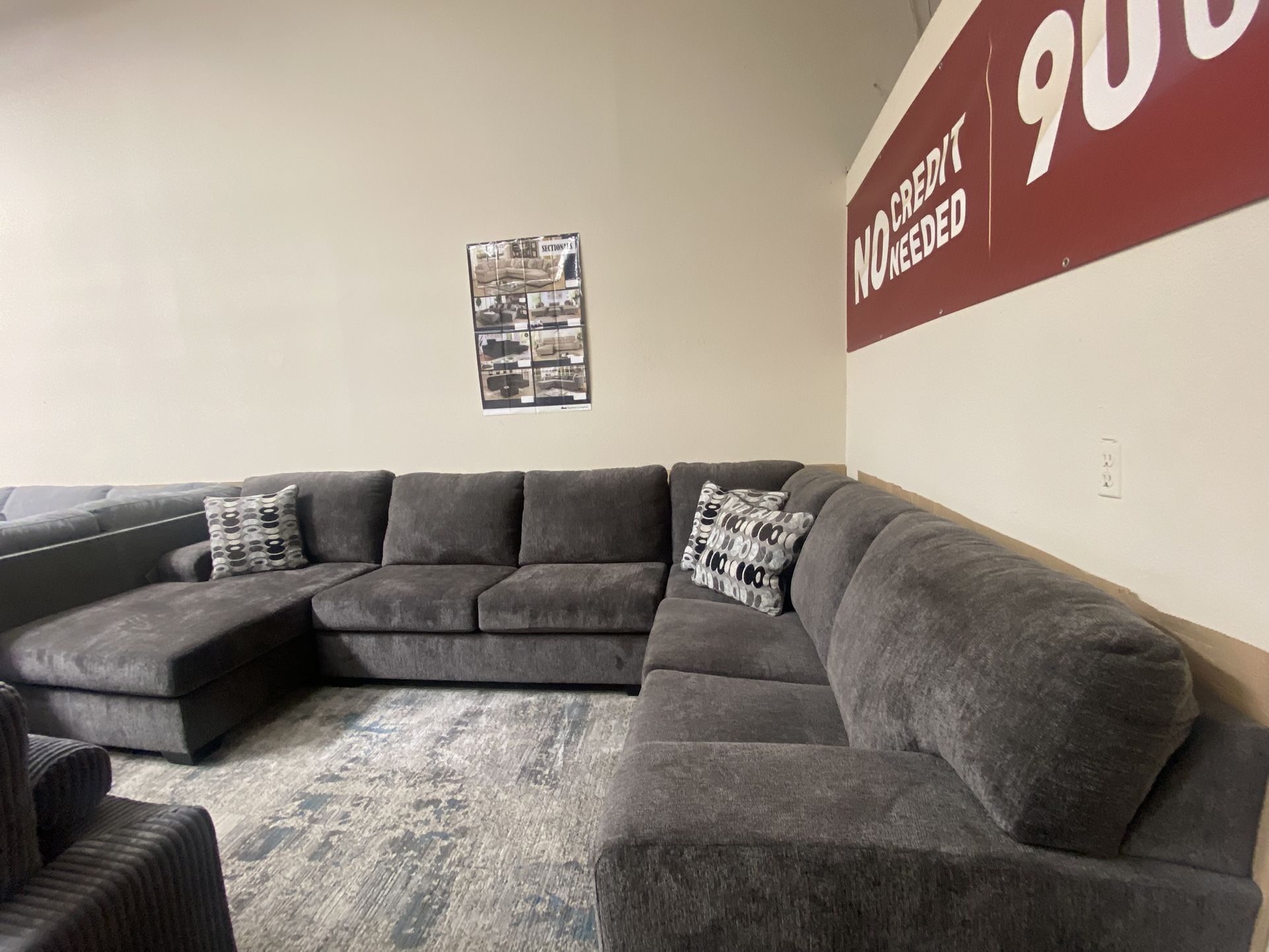 3pcs Gray Sectional Sofa Wide Shareable Chaise 12x8 Accent Pillows Optional Ottoman