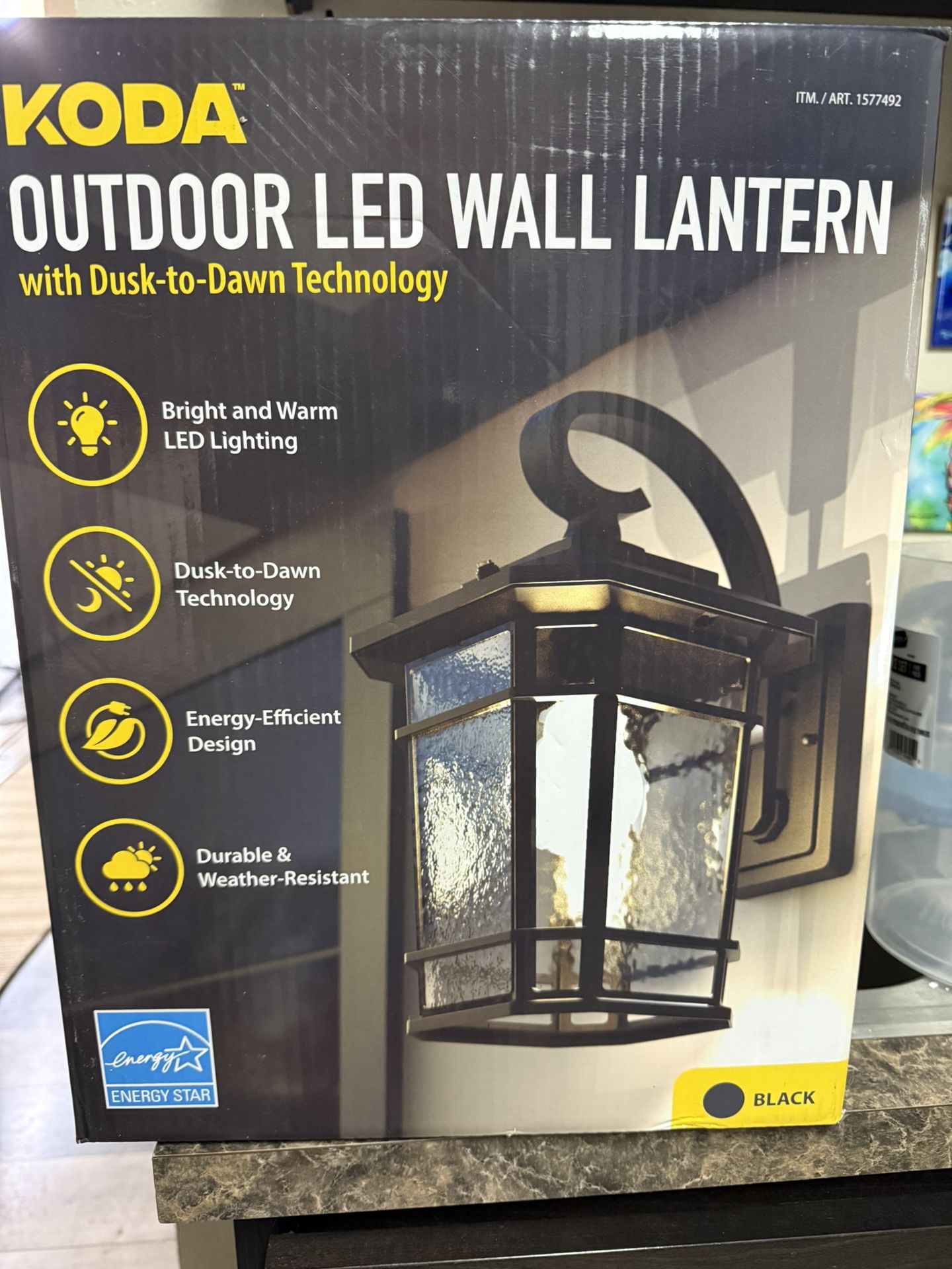 Brand New Out Door Wall Lander