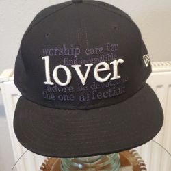New era fitted Lover cap